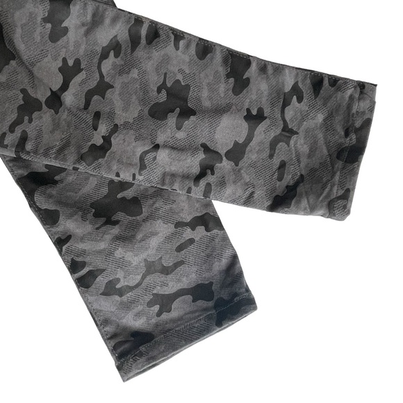 BEVY FLOG Shely Gray/Black Camo Drawstring Jogger Pants Size 25 - Picture 7 of 17